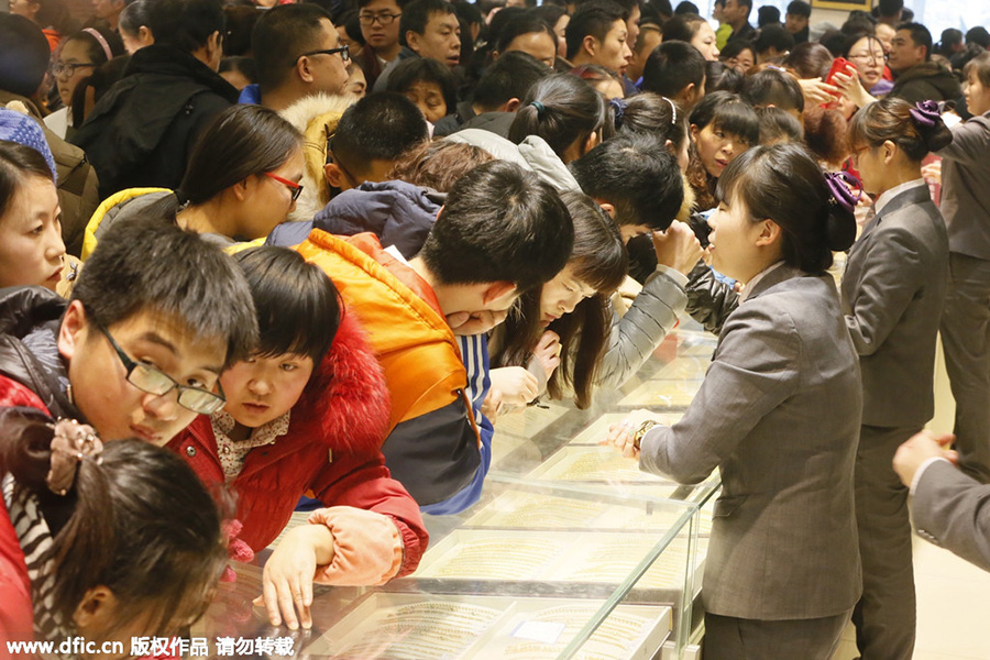 People prepare for Chinese New Year