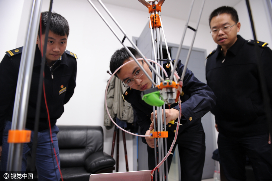 3D printer helps machinists to repair bullet trains in Chongqing