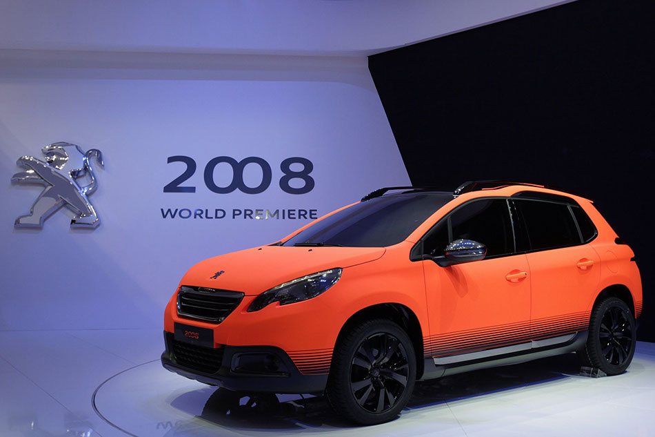 France's Industry Minister inspects Peugeot 2008