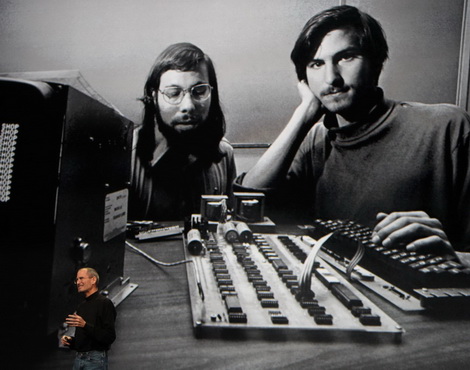 Steve Jobs resigns as CEO of Apple