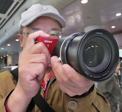 Mini SLRs set to snap up the photo market