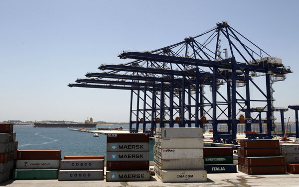 Cosco in Piraeus shortlist