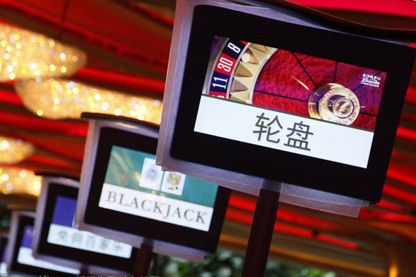 Macao tourism 'golden', while HK loses shine