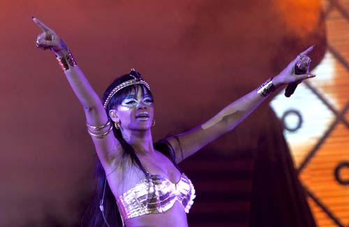 Rihanna performs in New York