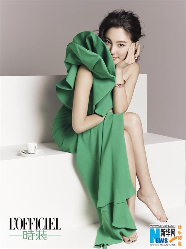 Zhang Yuqi poses for L'OFFICIEL