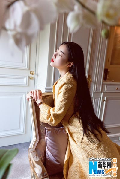 Zhang Xinyuan's vacation in Paris