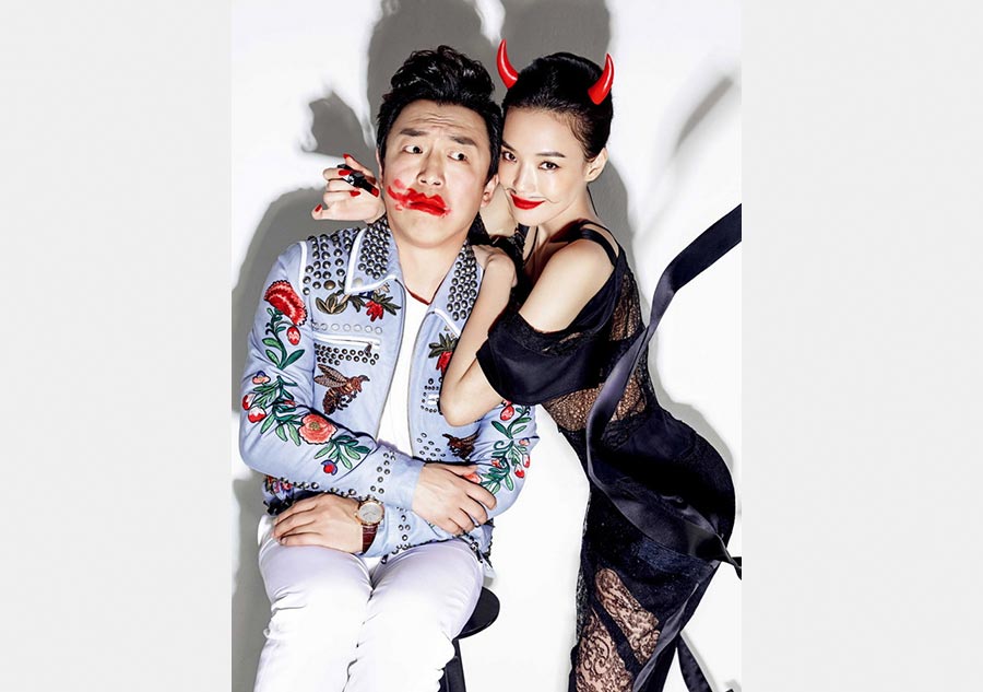 Hsu Chi and Huang Bo pose for <EM>Cosmopolitan</EM>