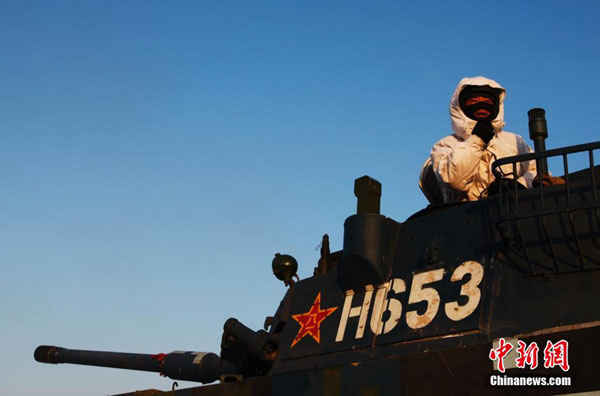 Chinese marines conduct combat training