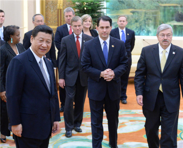 Xi meets China-US governors' forum attendees