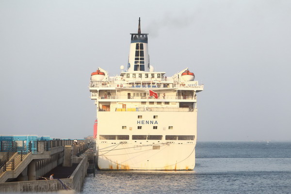 Jeju-stranded liner returns to China