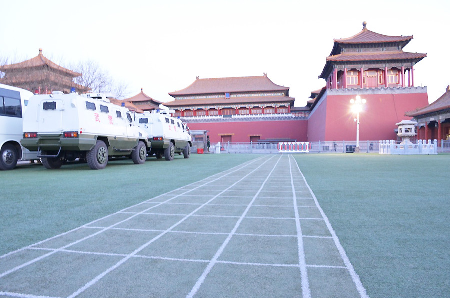 Practice makes perfect for flag party on eve of Year of the Monkey