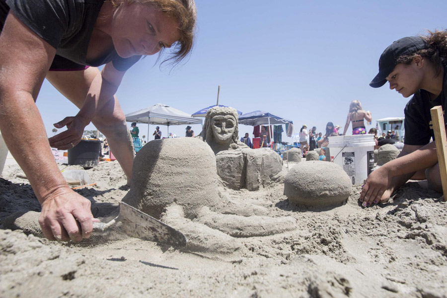 Sand sculpture contest in Long Beach, California