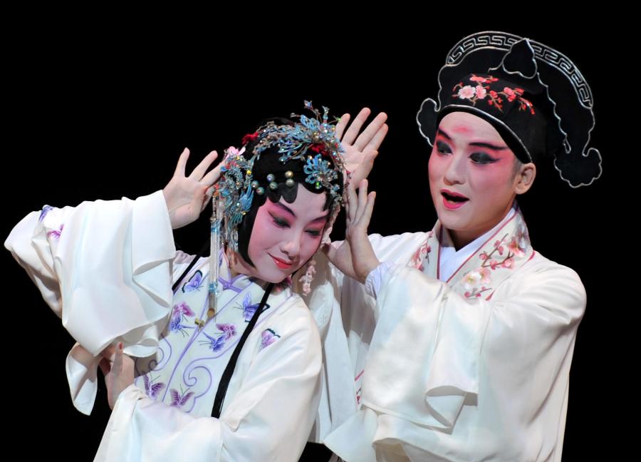 Kunqu Opera 'Peony Pavilion' staged in Jinan