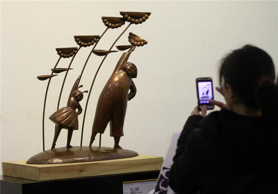 Sports sculptures exhibited in Nanjing