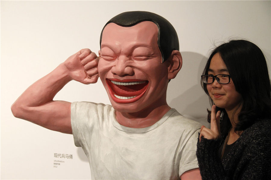 Yue's 'Big Face' art show opens in Nanjing