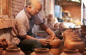 Craftsmanship of making sandy objects blends art and history