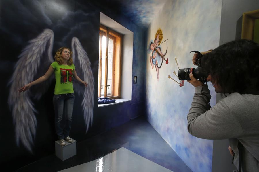 Newly opened museum in Russia showcases 3D art