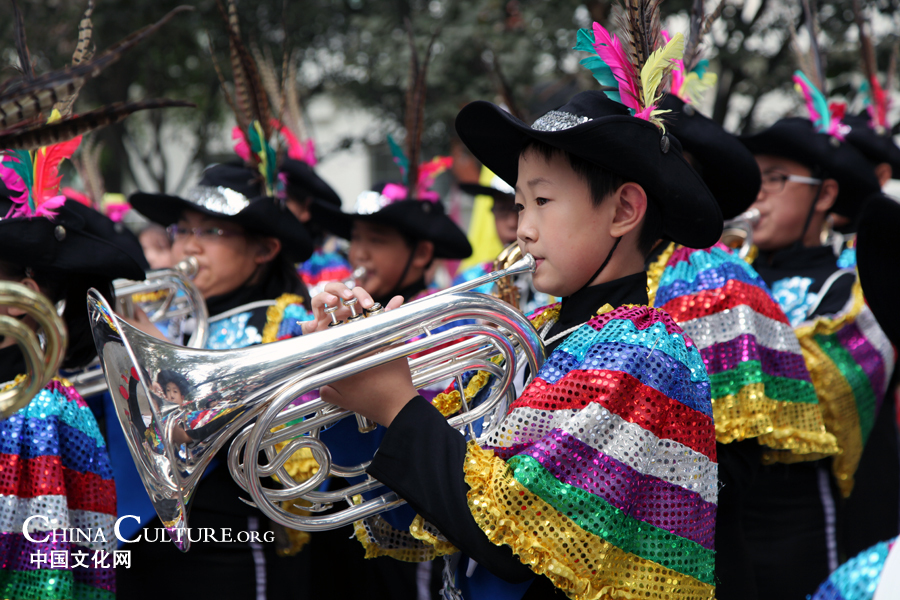 Flag of Peace painting exhibition held in Beijing