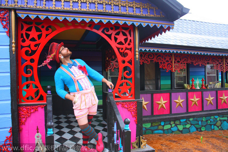 US artist renovates old house into fairy tale cottage