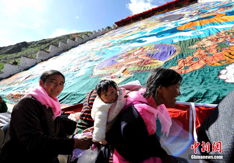 Exhibition of the Buddha held in Tibet