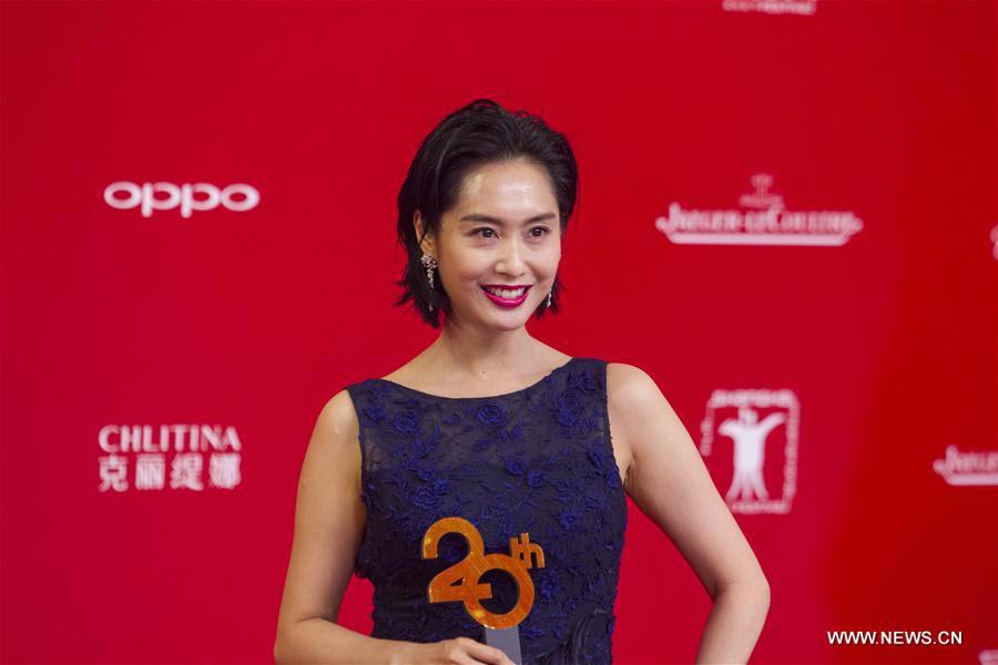 Stars dazzle at awarding ceremony of Shanghai Int'l Film Festival