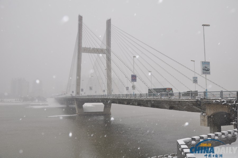 吉林氣象臺發(fā)布暴雪橙色預(yù)警