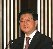 Chinese Vice Premier Huang Ju speaks to the International Monetary Conference, a grouping of senior commercial bankers, in China's capital Beijing June 6, 2005. Huang said on Monday that China will gradually push for the full convertibility of the yuan in a restatement of long-standing government policy.