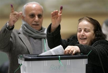 Iraqis go to the polls in 15 countries