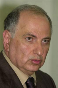 Iraq issues warrants for Chalabi, nephew