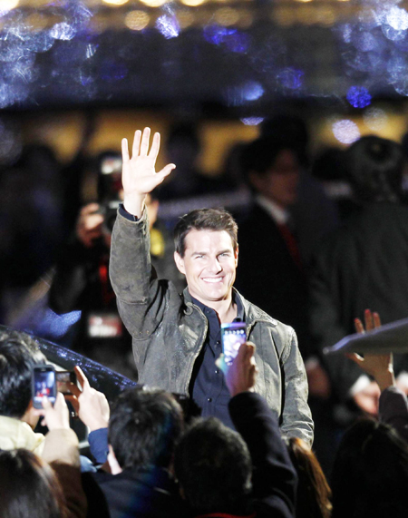 Tom Cruise promotes 'Mission: Impossible - Ghost Protocol'