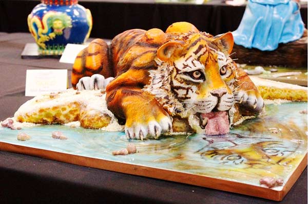 London Cake International attracts tourists