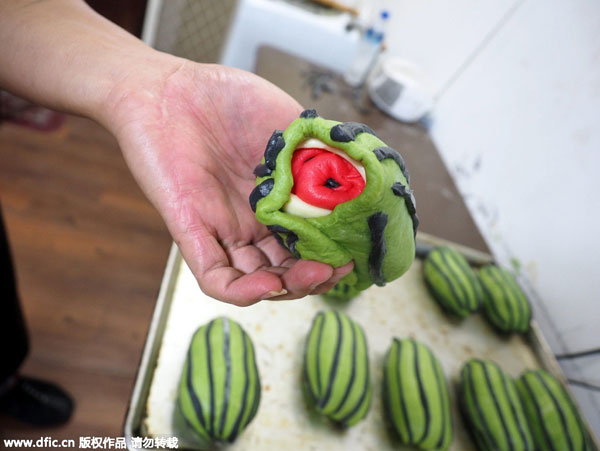 Watermelon toast gains popularity in Taiwan