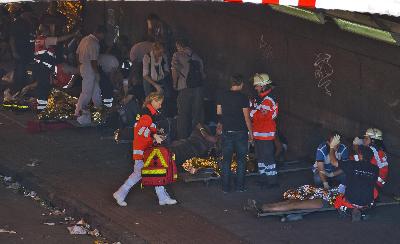 德國音樂節(jié)發(fā)生踩踏慘劇 19人死亡300多人受傷