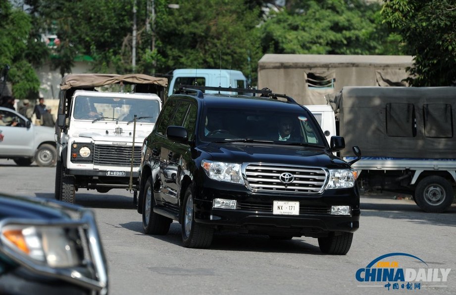 穆沙拉夫被控謀殺今日出庭受審 大批軍警護(hù)送（高清組圖）