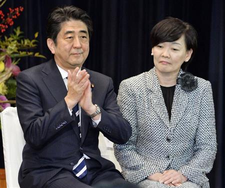 安倍夫人談與安倍婚姻 媒體預(yù)測(cè)2014年會(huì)否離婚