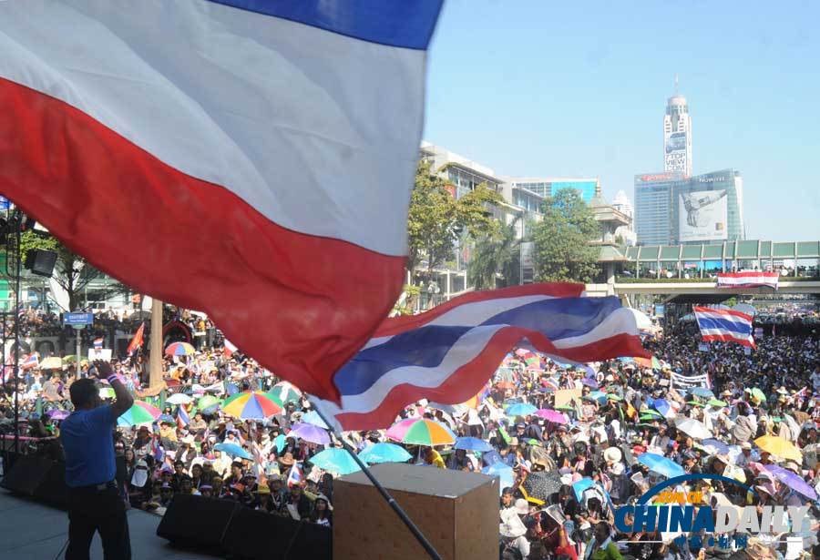 “封鎖曼谷”第二日：泰反對派沖擊政府各部大樓