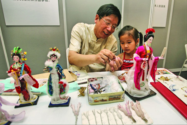 Meet Barbie's much older Chinese sisters