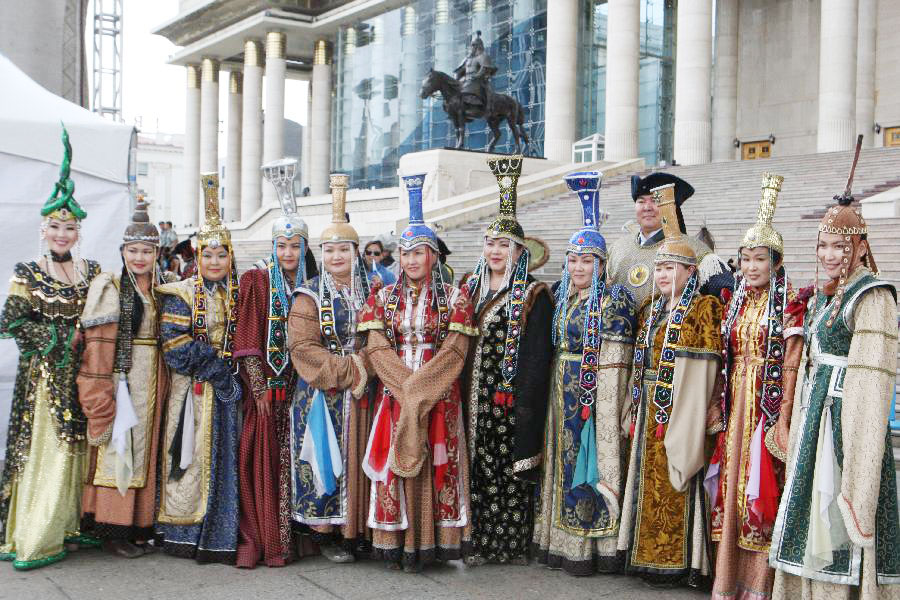 Mongolian Clothing Festival held in Ulan Bator