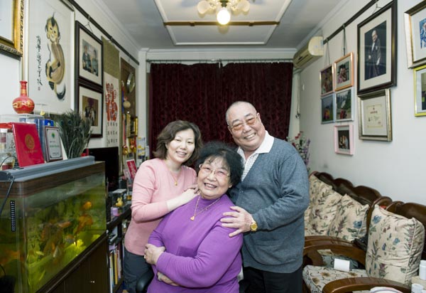 Photographer captures familial ties