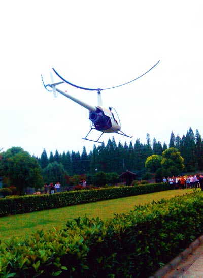 Homemade helicopter helps wedding take off