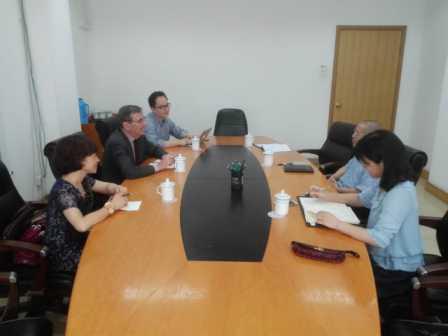 Gao Shiji meets with IISD officials