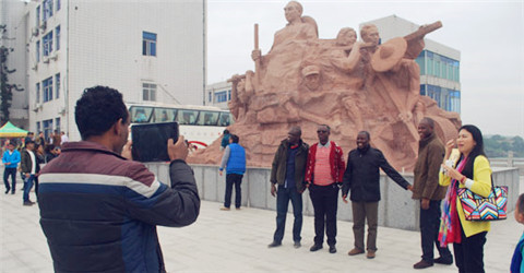 Zhanjiang receives new foreign tourists in 2016