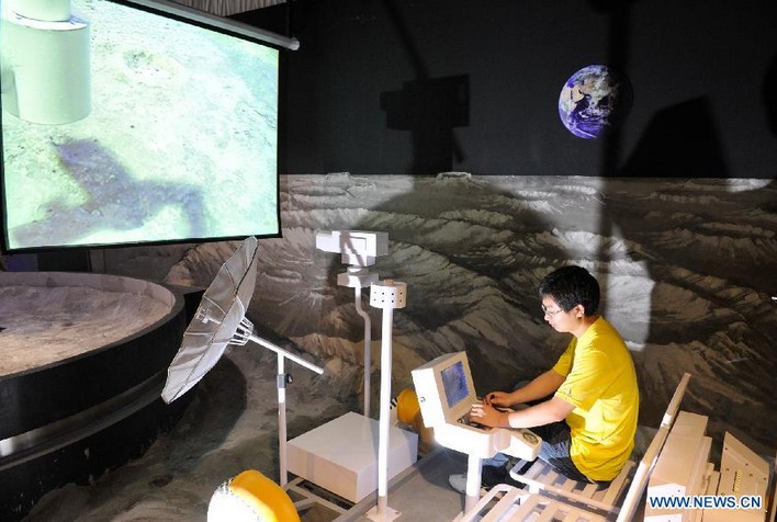 Scientific exhibition on lunar exploration opens in Guiyang