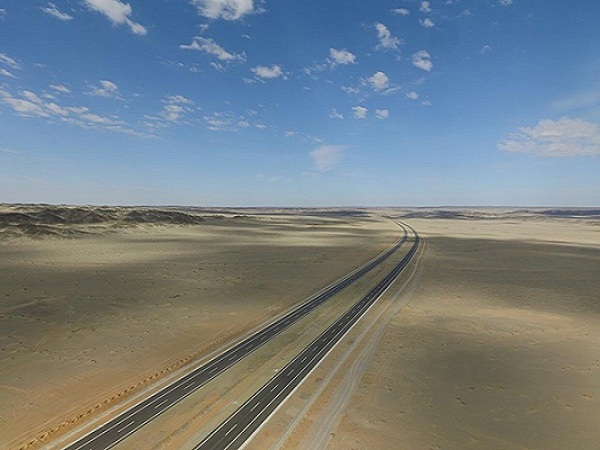 World’s longest desert highway paved across Inner Mongolia