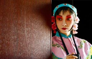 Puppet opera revitalized in Shanxi