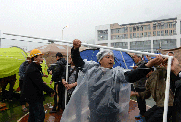 Daily life hampered by rain after quake