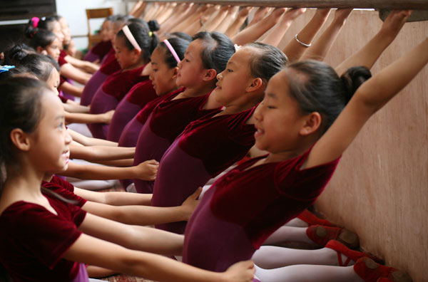 Ballet summer camp stretch