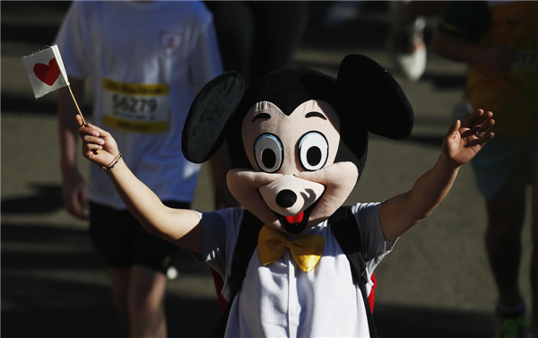 85,000 run in 'City2Surf' fun run