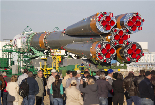 Russia's Soyuz TMA-10M on launch pad to ISS