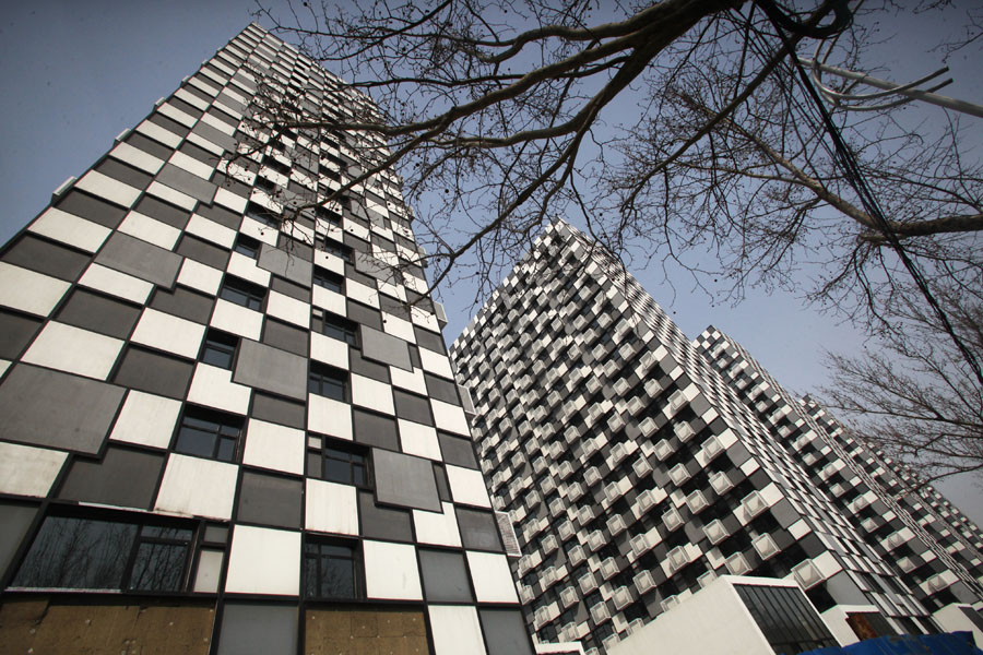 Skyscrapers in E China resemble LV check pattern